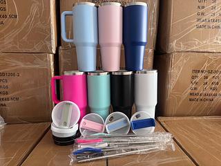 ￼Copo Térmico inox 1200ml 1,2 Litros Com Alça E Canudo